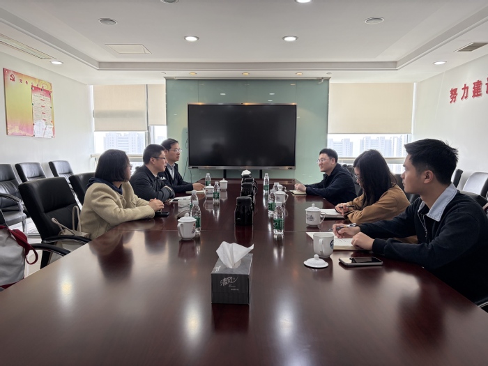 经丝纬线牵校企，协同育人谱新篇...